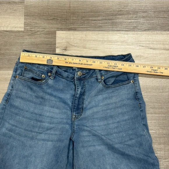 Project Indigo cropped jeans with the sweetest embroidered flowers – size 14 - Picture 6 of 9